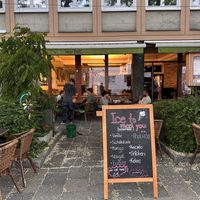 Great outdoor patio with a bistro feel   at Max Pett in Munich