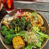 Garten Bowl at Max Pett in Munich