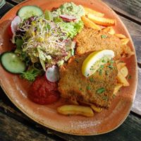 Schnitzel mit Pommes at Max Pett in Munich