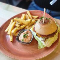 Burger at Max Pett in Munich