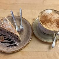 Blueberry yogurt cake and chai latte 👌🏼  at Max Pett in Munich