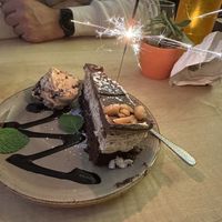 Top  at Max Pett in Munich