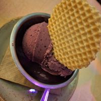 Blueberry ice-cream at Max Pett in Munich