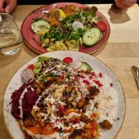 Schnitzel mit Kartoffelsalat und Bowl at Max Pett in Munich