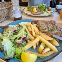  at Max Pett in Munich