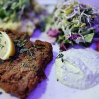 Schnitzel mit Kartoffelsalat   at Max Pett in Munich