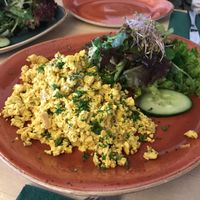 Vegan scrambbled egg at Max Pett in Munich