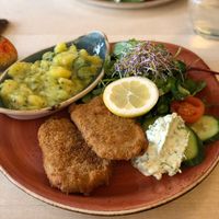 Schnitzel “Wiener Art”  at Max Pett in Munich