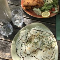 Top: vegan schnitzel with salad
Bottom: ravioli with lentil/potato stuffing in a delicious cream sauce at Max Pett in Munich