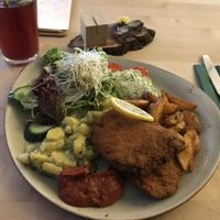 Viennese schnitzel at Max Pett in Munich