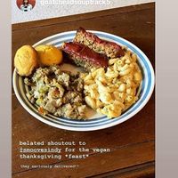 Thanksgiving meal vegan at Smoove's Indy in Indianapolis