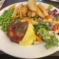 Hunter’s ch*cken at The Queen Inn in Cwmbran