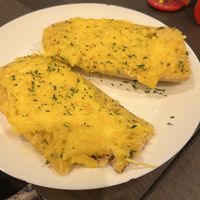 Cheesey garlic bread   at The Queen Inn in Cwmbran