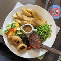 Juicy marbles steak and peppercorn sauce 🌱💛😋  at The Queen Inn in Cwmbran
