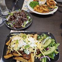 Mushroom and bean chilli loaded fries. Side of cripsy chilli beef (sooo good). at The Queen Inn in Cwmbran