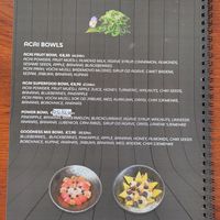 Sushi plates and poke bowls at Fresh and Hash in Sibenik