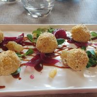 Polpette di ceci in salsa BBQ piccante at L'M Ristopizza in San Pantaleo