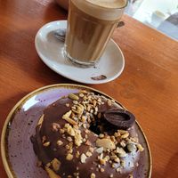 Veganer Double Chocolate Donut at Lula in Berlin