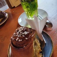 Vegane Zimtschnecke at Lula in Berlin