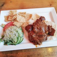 Bao buns met saté at The Old Pal in Zoetermeer