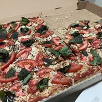 Pizza margarita con queso de papa  at Healthy Pizza - Saludable in Lima