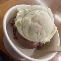 Helado de Limón & Hierbabuena, y Purple Haze  at La Latteria in Lima