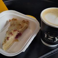 Almond Cheasecake and coffee at IzyCoffee in Knokke-heist