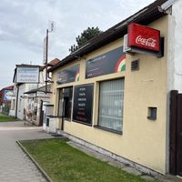 Entrance  at Pizza Papa  in Prague