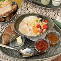 Vegan breakfast „Dalì" at Cafe Colours in Innsbruck