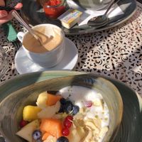 Breakfast Dali (Bread is not  in the picture) and vegan Porridge  at Cafe Colours in Innsbruck