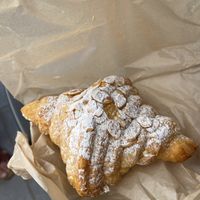 Croissant de almendra   at Miga Vegana in Mexico City
