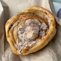 Cinnamon roll   at Miga Vegana in Mexico City