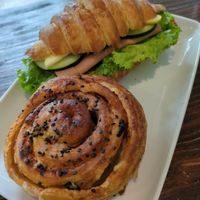 Pizza roll and sandwich de jamon at Miga Vegana in Mexico City
