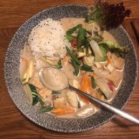 erdnuss kokos curry  at Lam Vegan in Hamburg