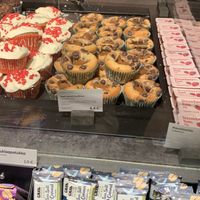 Half baked muffins vegan😋  at Espresso House in Rovaniemi