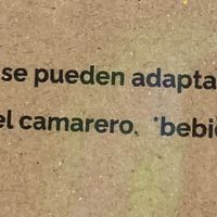 En el menú comentan que todos los platos principales tienen opción vegetariana y vegana, la vegana suele ofrecerlo con tofu salteado, muy bueno  at Thai Rico in Barcelona