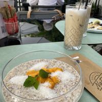 Oats & latte at Caffè dell'Arte Boutique Rooms in Locarno