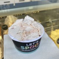 Peach at Let's Spoon in Crete