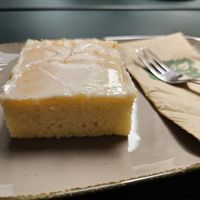 Zitronenschnitte at Remé in Dusseldorf