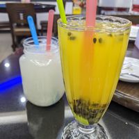 Sour Sop and Passion Fruit drinks at Man Yuan Fang in Malacca