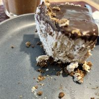 Tarte de tâmara 😋  at Gaya Veggie Market in Lisbon