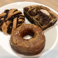Donut, babka and cheesecake brownie at Bocagua in Mallorca