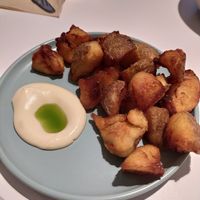 Crispy potatoes at Pinch Brunch Bar in Seoul