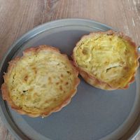 Vegan quiche at No Name Coffee in Brunoy