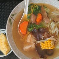 NTD180，麻油侯頭鼓麵線，sesame oil lion-head mushroom soup with thin noodles (contains egg, impossible to make vegan) at Yǒujī Dàdì 有機大地健康蔬食餐廳 in Jiaoxi