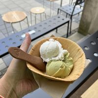 Matcha and coconut ice cream with a chocolate edible spoon and edible bowl  at Keep Bañana in Munich