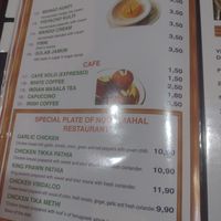  at Hindú Noor Mahal in Jerez