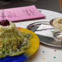 Kiwi Spaghettieis and pistachio icecream at Eiscafe Cortina in Cologne