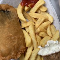 Awesome fries  at London Bus Catering in Falkenberg