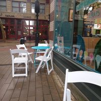 Tables outside at Ellen's Homemade Ice Cream in Charleston